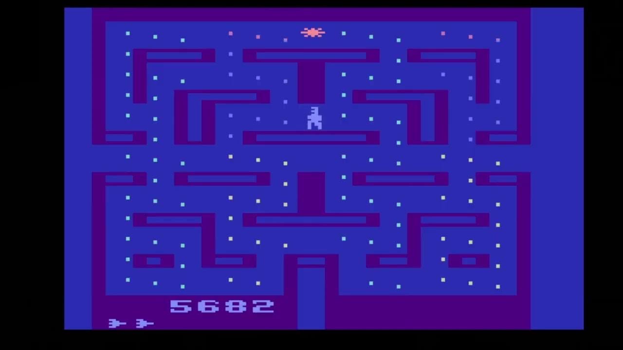 Sim era tipo Pac Man, mas ouso dizer... um tanto melhor! (não me julguem)
