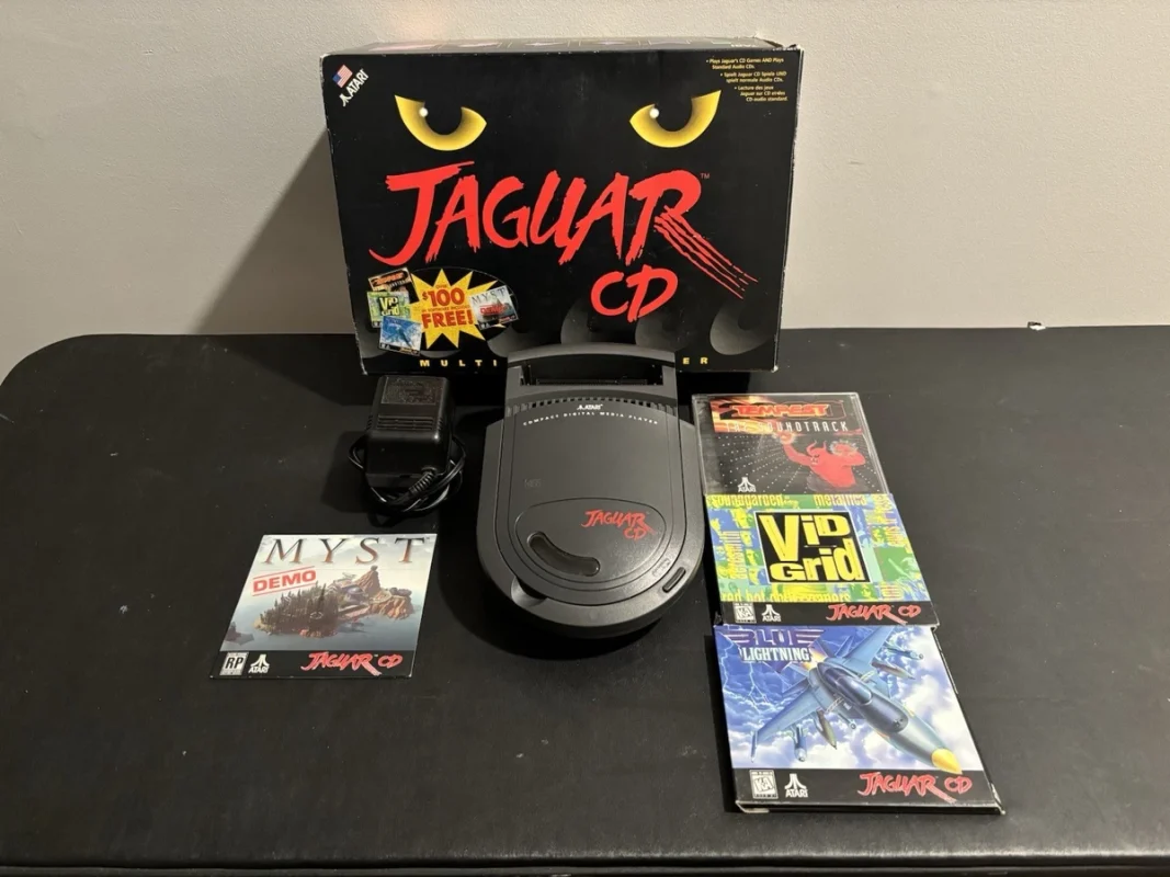 Infelizmente a biblioteca de jogos do console foi bem escassa com apenas 11 jogos lançados. Uma pena.