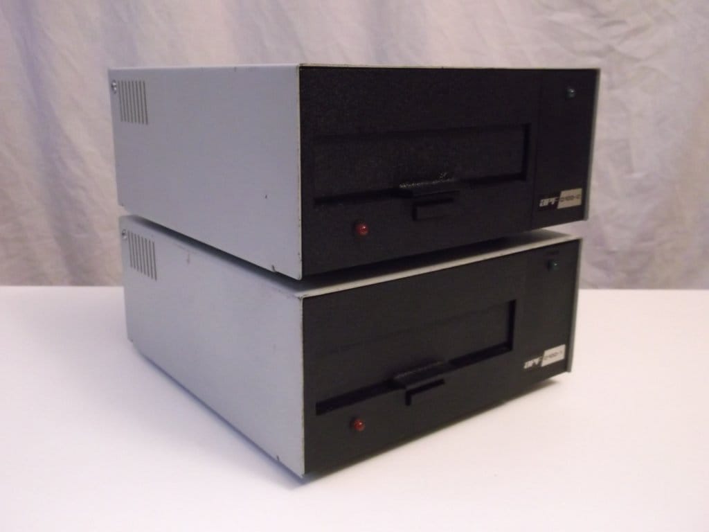 O Drive de disquete do console/computador
