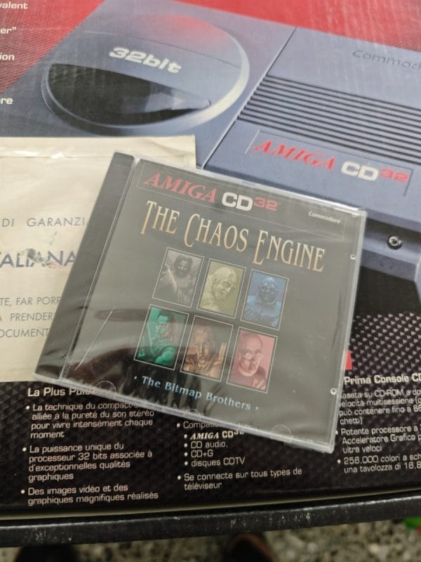 O Console com o game Amiga CD 32